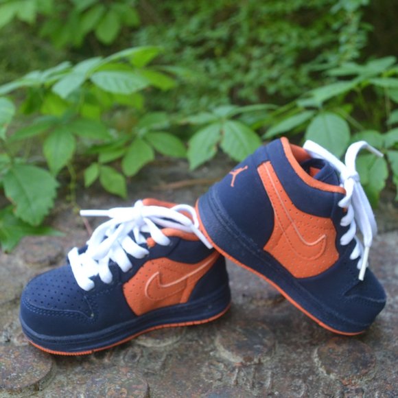 nike Other - Nike Toddler Sneaker Shoe Blue Orange Size 5C